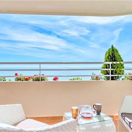 Apartment Beachfront Center *