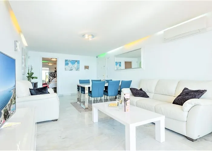 Beachfront Center Διαμέρισμα *