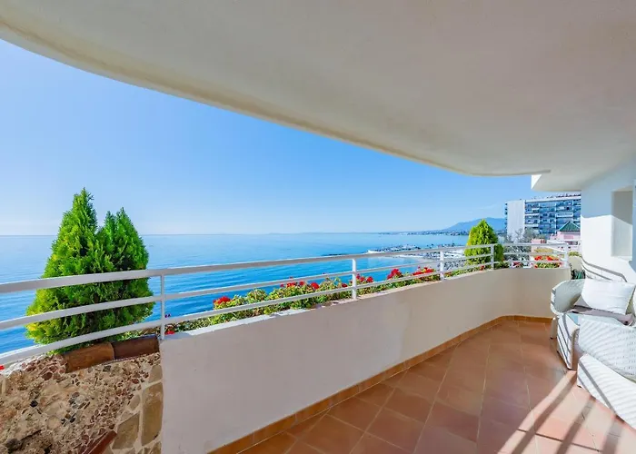 Beachfront Center Διαμέρισμα